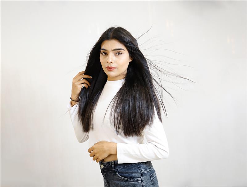 Hair extension Luxe before after image 2